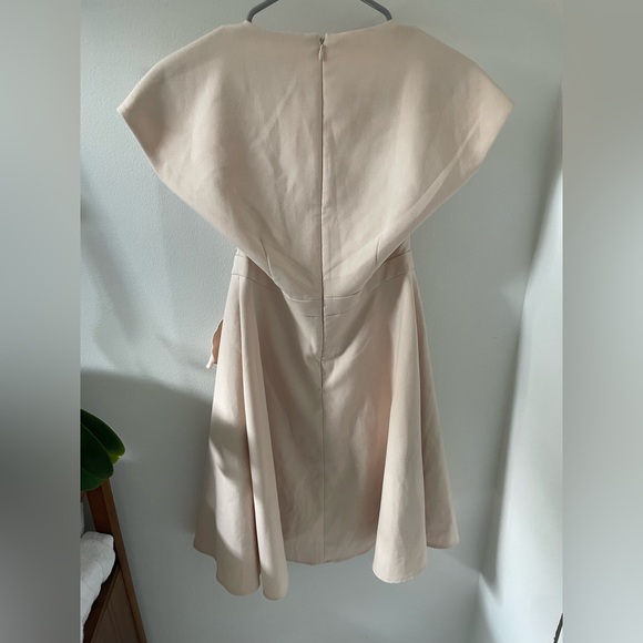 Gal meets glam Lydia - Picture 3 of 5